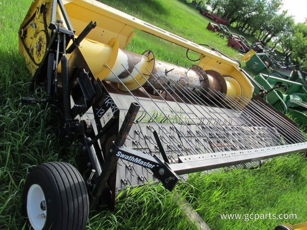 PMH-Y HEADER W/14FT SWATHMASTER PICK-UP